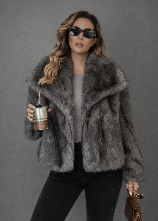 𝑩𝒍𝒂𝒏𝒂 ,,𝑷𝒍𝒂𝒕𝒊𝒏𝒖𝒎 𝑴𝒊𝒔𝒕"